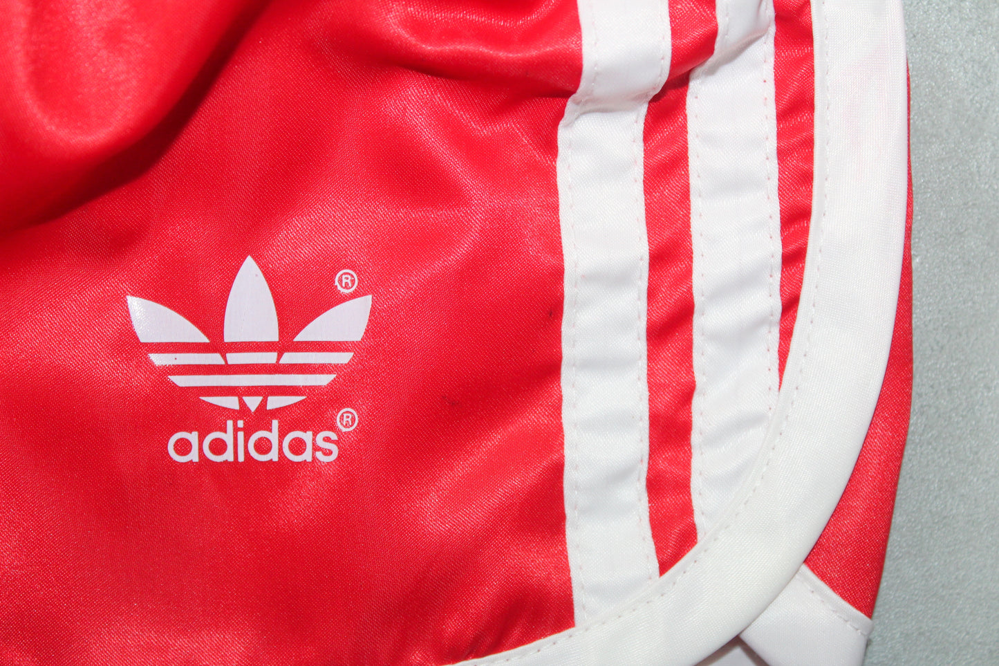 ADIDAS FIRST 80'S VINTAGE SHINY RUNNING SPRINTER NYLON SHORTS D3 SMALL