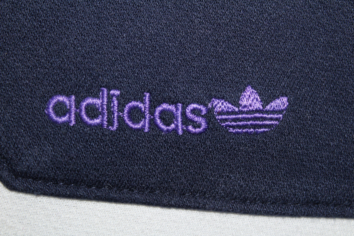 ADIDAS 90'S VINTAGE SWEATSHIRT D5 LARGE