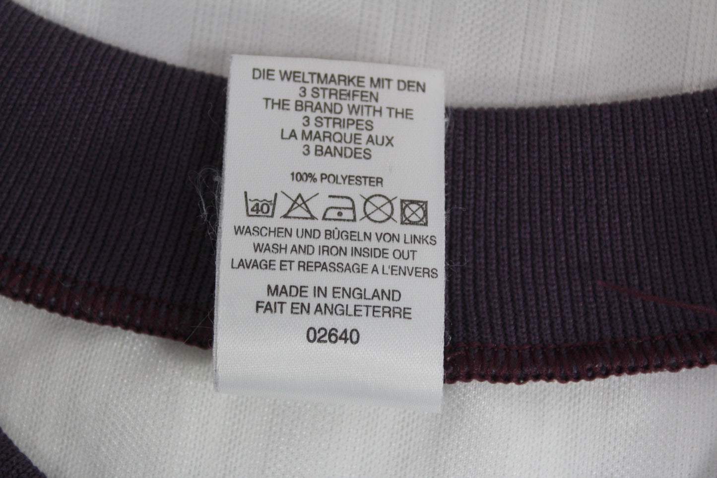 ADIDAS 90'S VINTAGE TEMPLATE T-SHIRT LARGE