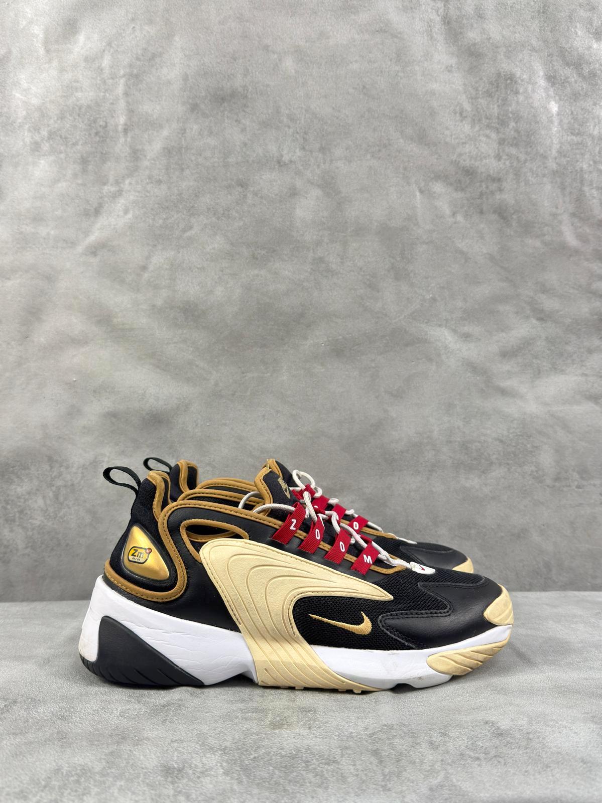 NIKE ZOOM 2K ICON CLASH BLACK-METALLIC GOLD TRAINERS SIZE UK 7