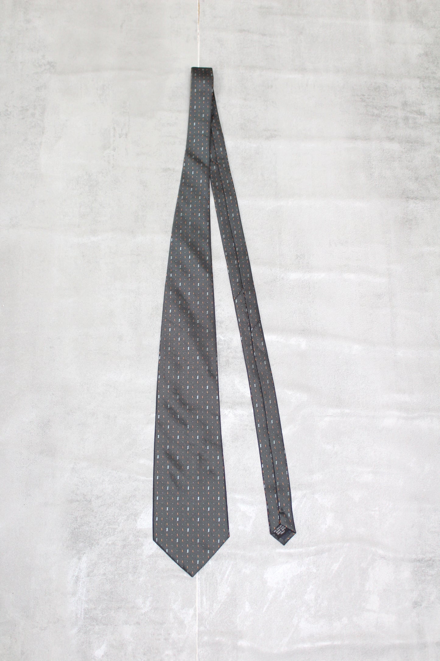 VINTAGE GIANNI VERSACE GEOMETRIC PATTERN SILK TIE