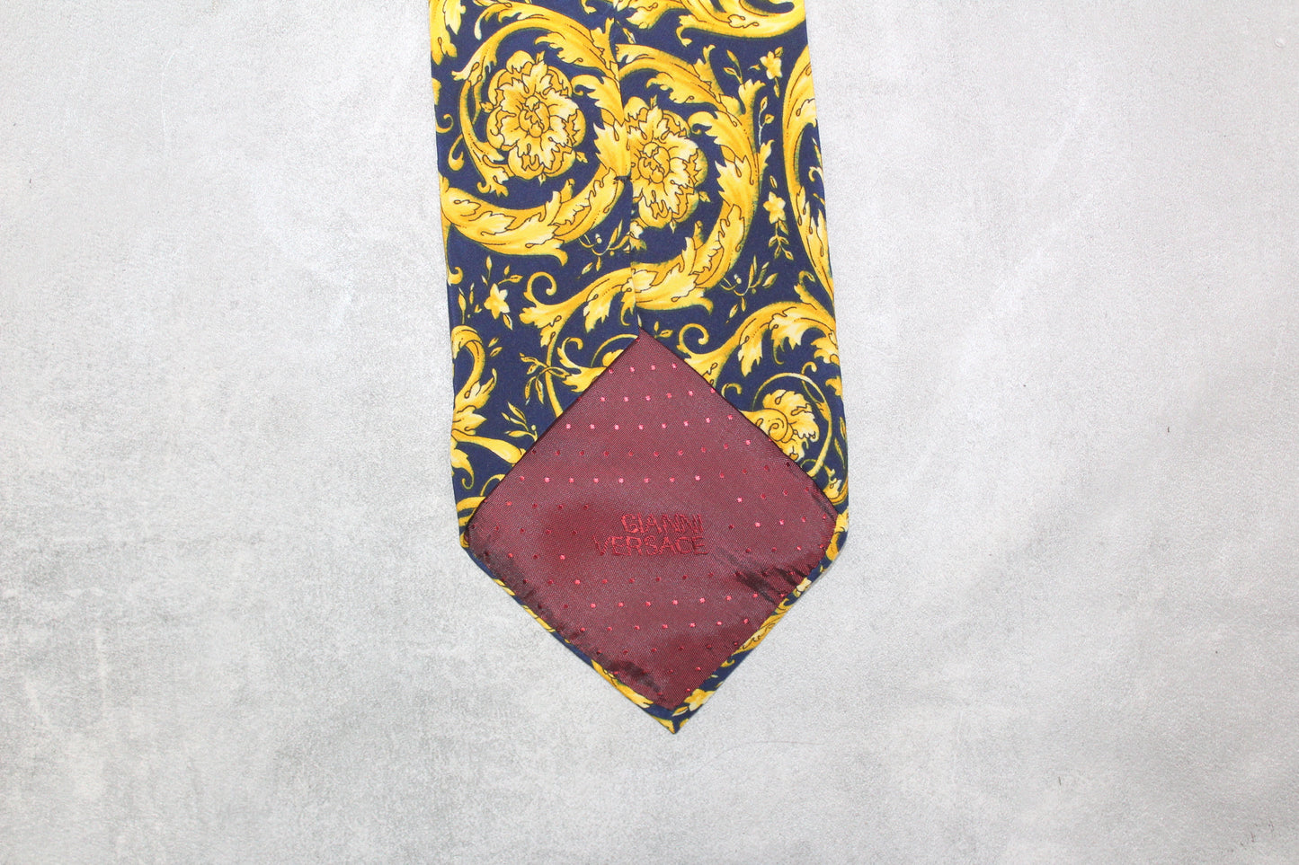 VINTAGE GIANNI VERSACE BAROQUE PATTERN SILK TIE