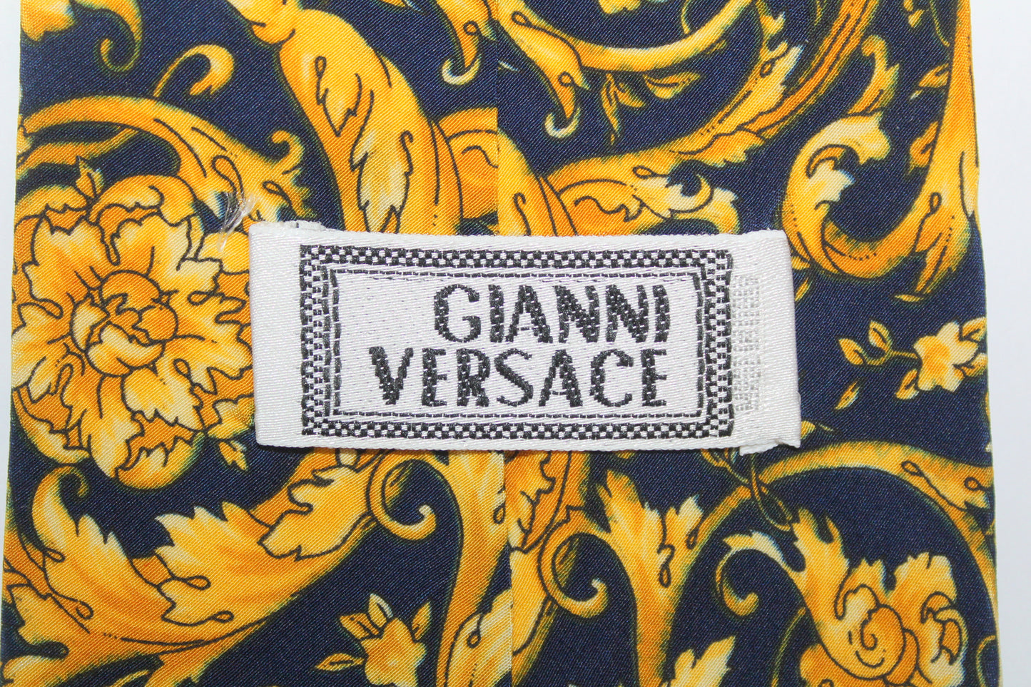 VINTAGE GIANNI VERSACE BAROQUE PATTERN SILK TIE